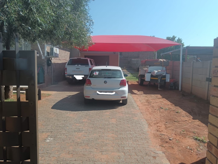 3 Bedroom Property for Sale in South Ridge Northern Cape